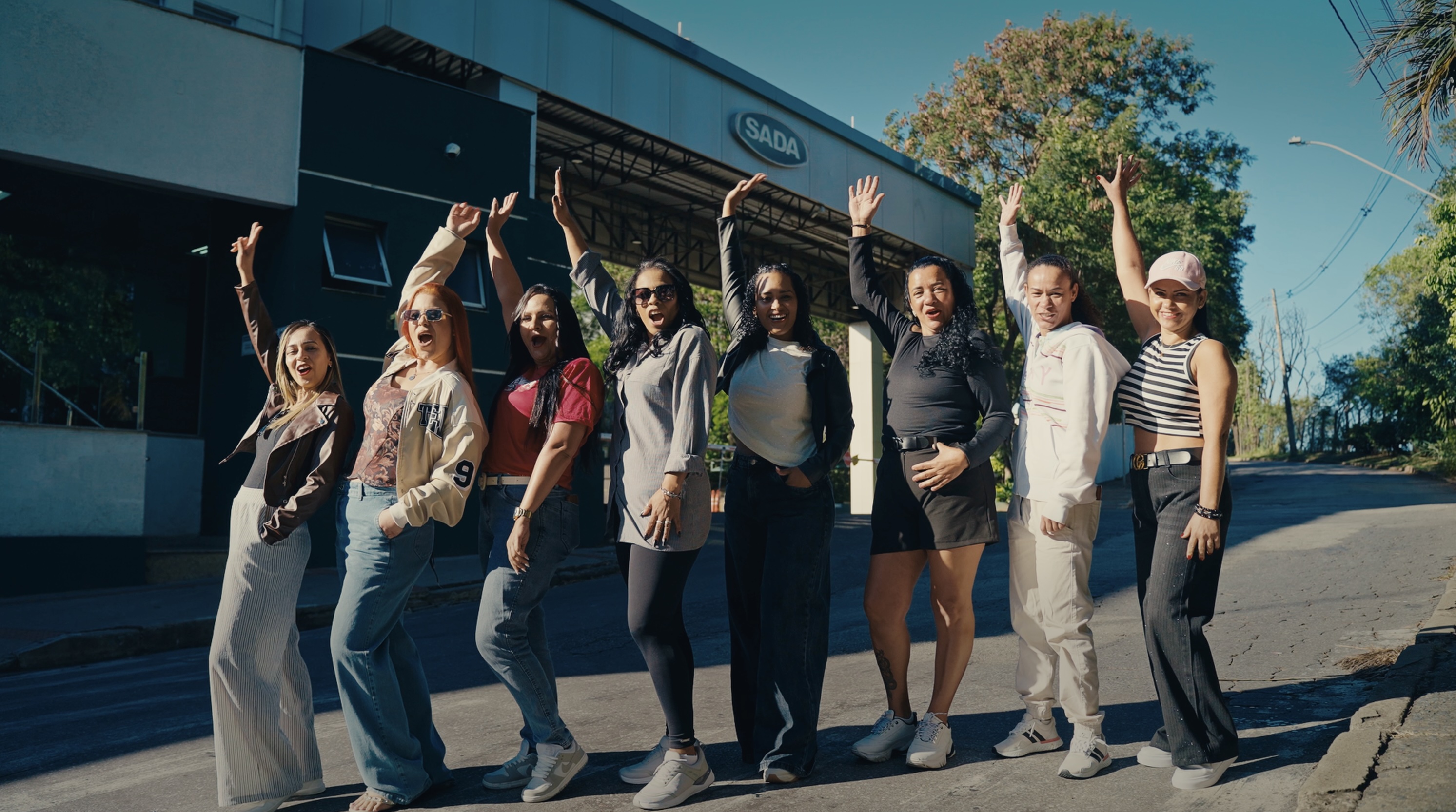 Grupo SADA leva mulheres da operação para acompanhar a sétima etapa da Copa Truck